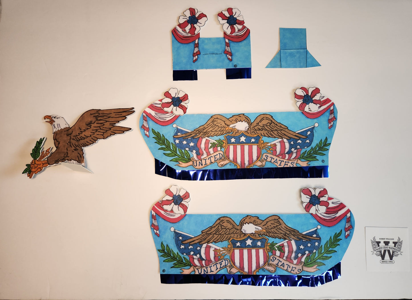 Independence Day Mini Double-Deck Seasonal Centerpiece Float