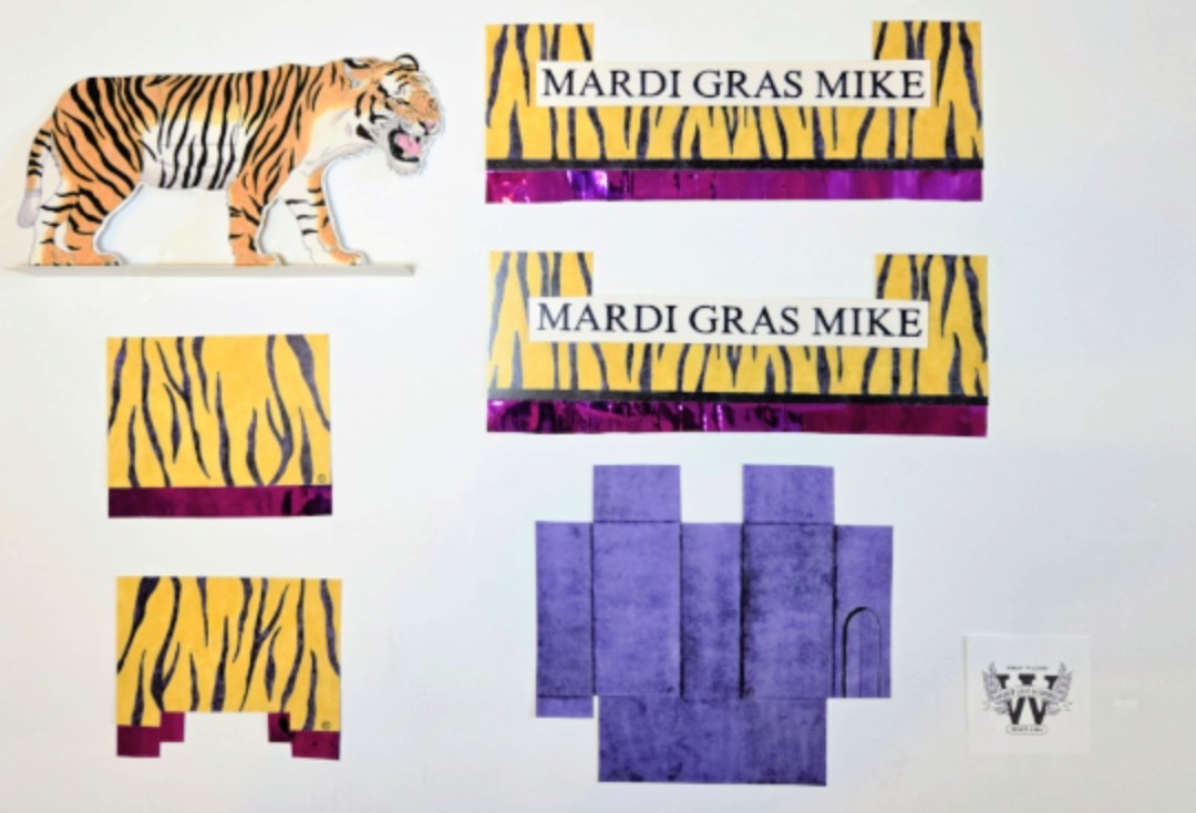 Mardi Gras Mike Mini Single-Deck Centerpiece Float